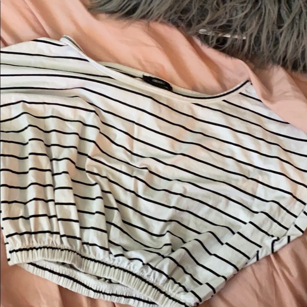 Forever 21 Crop top